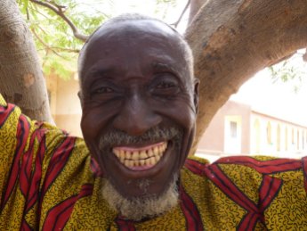 sorriso-felicità-africa